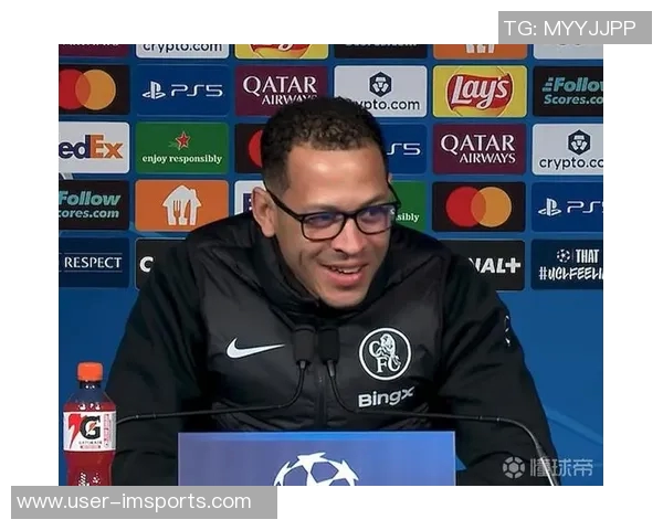 罗塞尼尔赛后兴奋打断佩德罗采访两人对视笑声不断