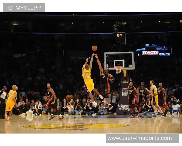 媒体人点评约克绝杀如科比经典时刻边线接球动作相似